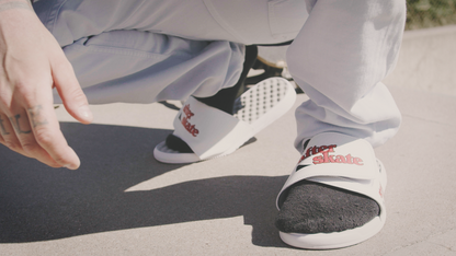 Street Style "After Skate" Slippers White